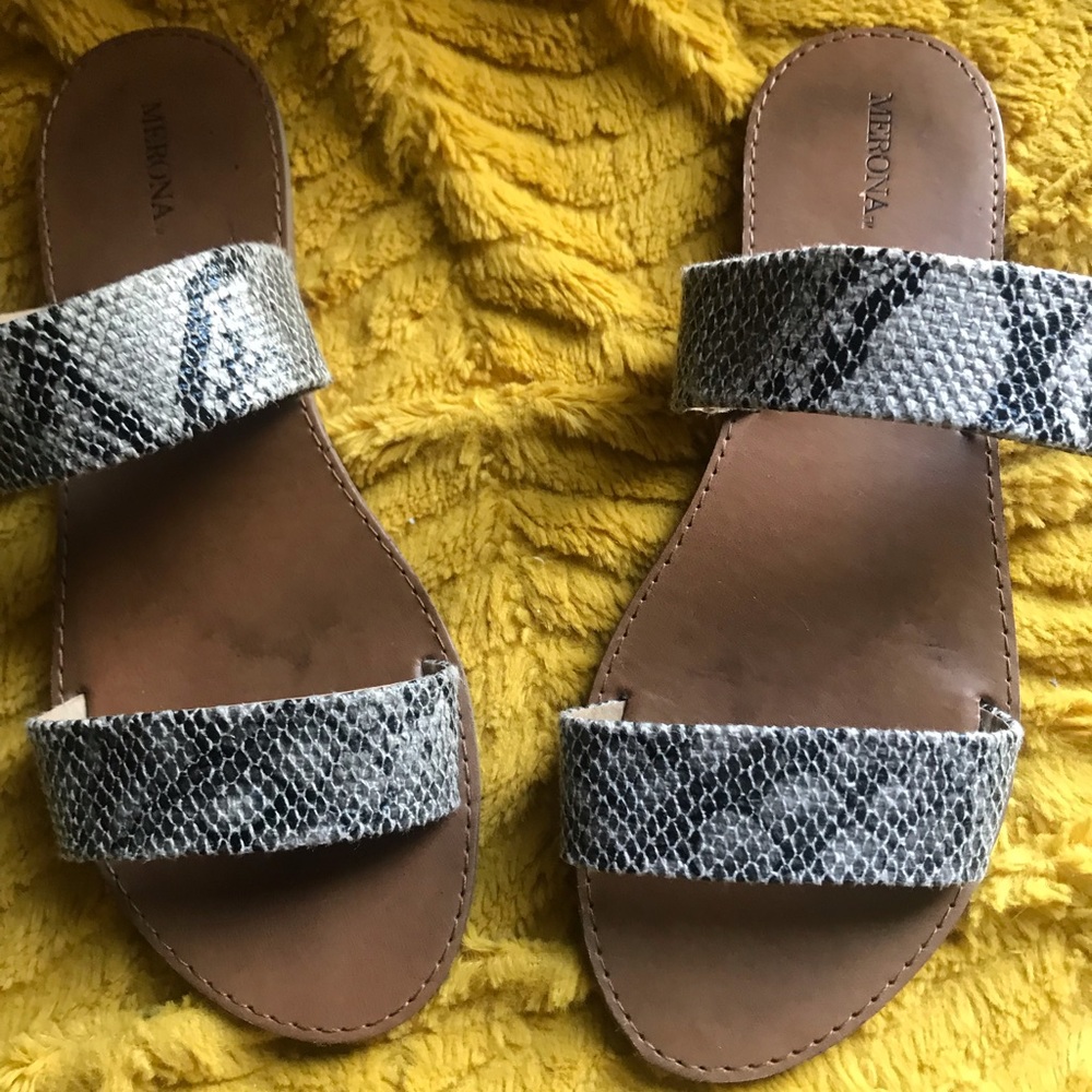 Merona sandals. Target 🎯 brand